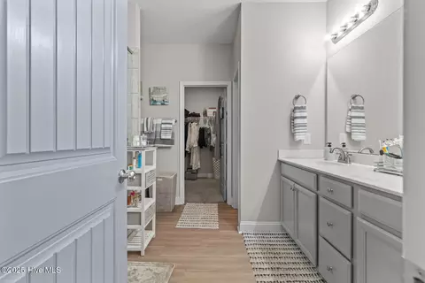 Entry Way - 104 Pine Lakes Dr, Maple Hill, NC 28454 photo 9 of 17