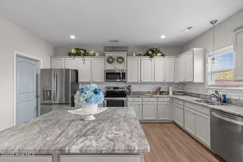 Kitchen - 104 Pine Lakes Dr, Maple Hill, NC 28454 photo 4 of 6