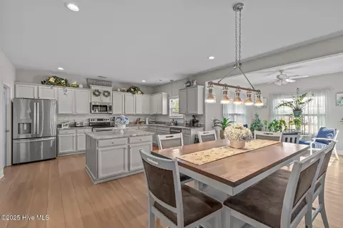 Dining - 104 Pine Lakes Dr, Maple Hill, NC 28454 photo 1 of 2