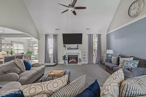 Living - 104 Pine Lakes Dr, Maple Hill, NC 28454 photo 2 of 3