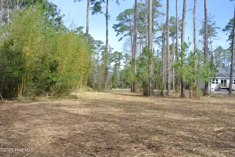 252 Jonaquins Dr, Beaufort, NC 28516