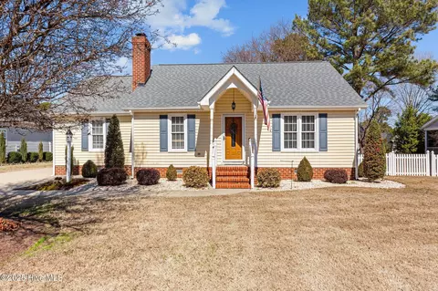 710 Prestwick Dr, Nashville, NC 27856