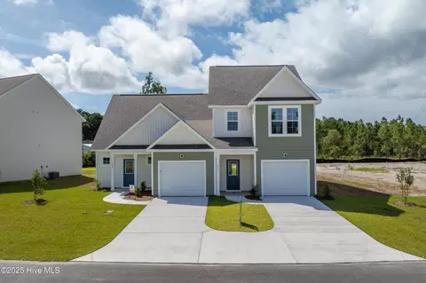 209 Sandpiper Pl, Holly Ridge, NC 28445
