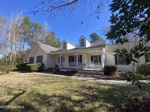 101 Emerald Ct, Beaufort, NC 28516