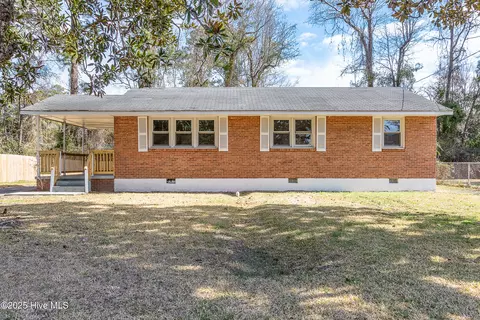 113 Kitt Dr, Jacksonville, NC 28540