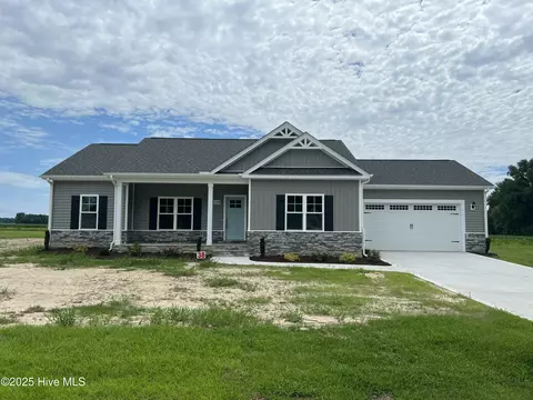 110 Dunbar Hill Dr, Fremont, NC 27830