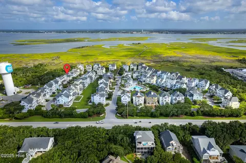 216 Sound Side Dr, Atlantic Beach, NC 28512