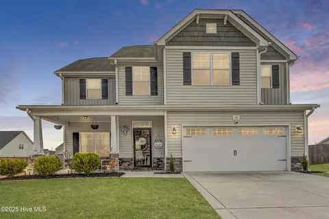131 Mittams Point Dr, Jacksonville, NC 28546