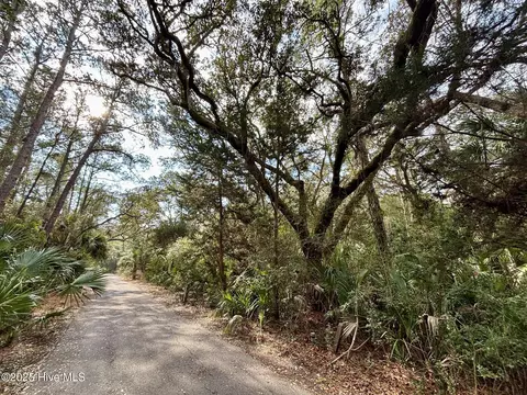 8 Dogwood Trl, Bald Head Island, NC 28461