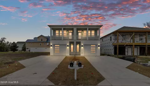 1518 Pinfish Ln #2, Carolina Beach, NC 28428