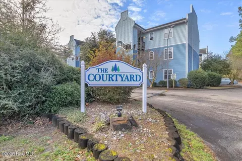 4240 Wilshire Blvd #301-E, Wilmington, NC 28403
