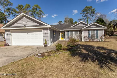 17 Calabash Dr, Carolina Shores, NC 28467