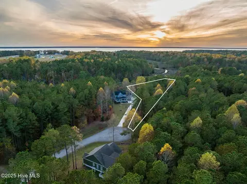 130 Willow Cove Ln, Minnesott Beach, NC 28510