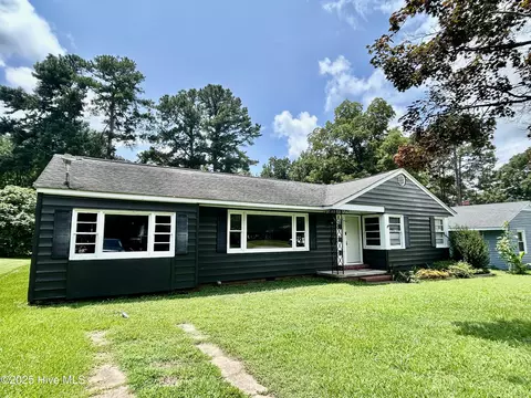 216 W 10th St, Scotland Neck, NC 27874