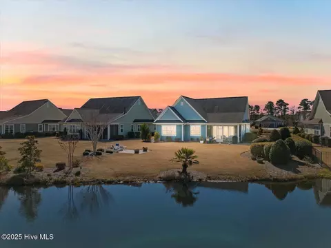 4294 Finley Ct, Southport, NC 28461