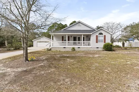 167 NW 4th St, Oak Island, NC 28465