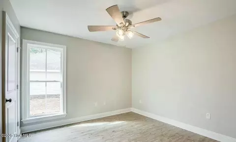 136 Holly Tree Lane Ln, Hampstead, NC 28443 photo 9