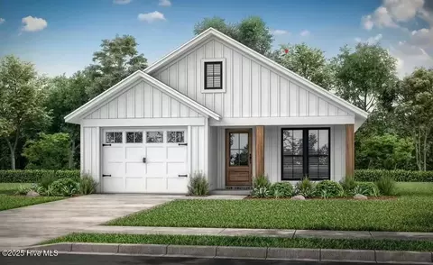 136 Holly Tree Lane Ln, Hampstead, NC 28443
