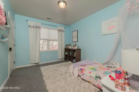 Bedroom - 109 Spain Dr, Hubert, NC 28539 photo 9 of 10