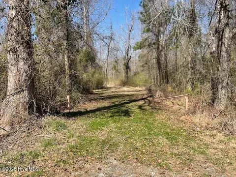 0 Cypress Creek Rd, Maple Hill, NC 28454