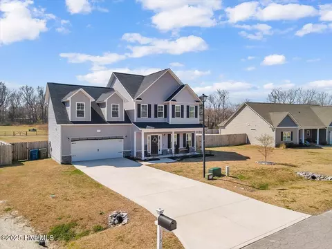 113 Backfield Pl, Jacksonville, NC 28540