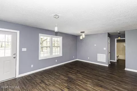 402 Main St, Speed, NC 27881 photo 17