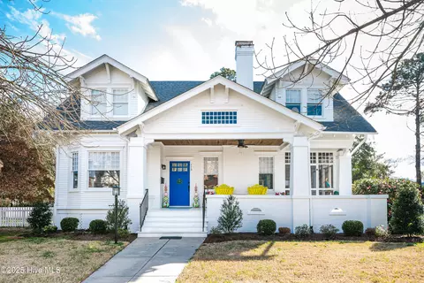113 W Church St, Edenton, NC 27932