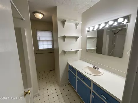 Bath - 710 Simpson St, Simpson, NC 27879 photo 1 of 5