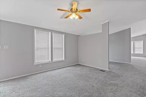151 Charles St, Hamlet, NC 28345 photo 8