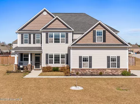 112 Regatta Way, Sneads Ferry, NC 28460