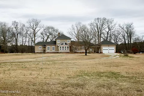 5435 Adrian Rd, Wilson, NC 27896