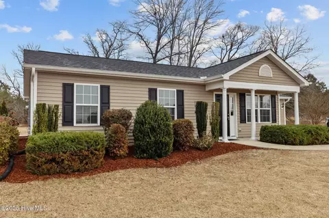 1592 Neill Sinclair Rd, Raeford, NC 28376