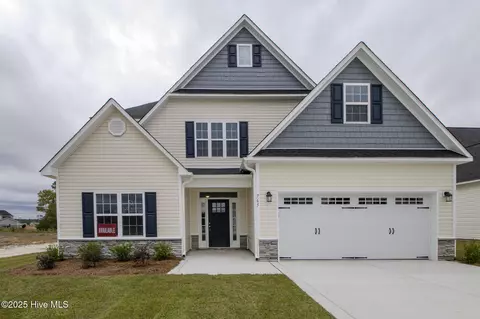 765 Secession Ln, Jacksonville, NC 28546