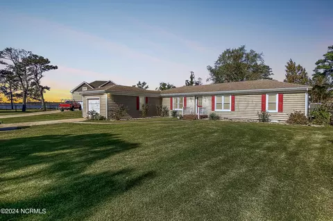 108 Wood Duck Dr, Currituck, NC 27929