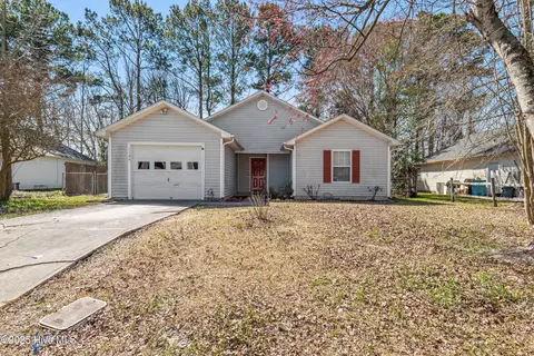 1104 Shroyer Cir, Jacksonville, NC 28540