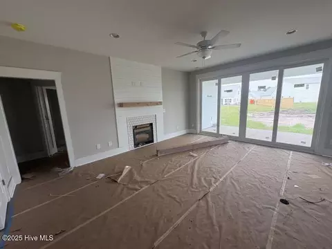 Living - 344 Bluebird Ln, Hampstead, NC 28443 photo 1 of 2