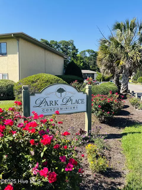 3725 Saint Johns Ct UNIT B, Wilmington, NC 28403