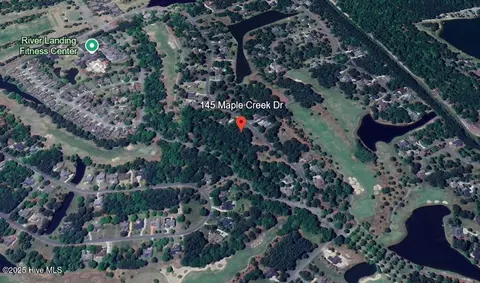 145 Maple Creek Dr, Wallace, NC 28466