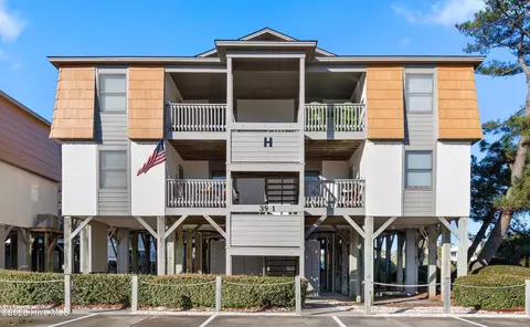 39 Ocean Isle West Blvd W #H-1, Ocean Isle Beach, NC 28469