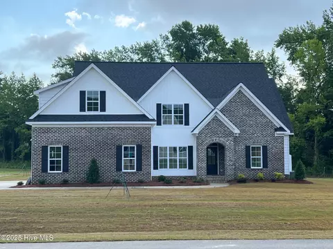 2855 Bates Branch Way, Grimesland, NC 27837