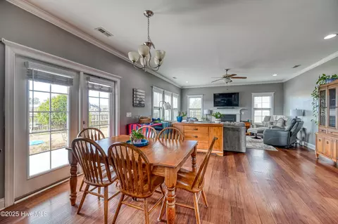 148 E Bailey Ln, Hampstead, NC 28443 photo 9