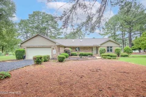 148 Lancashire Ln, West End, NC 27376