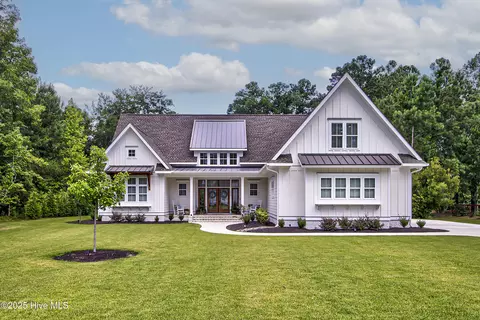 453 Winding Creek Rd, Rocky Point, NC 28457