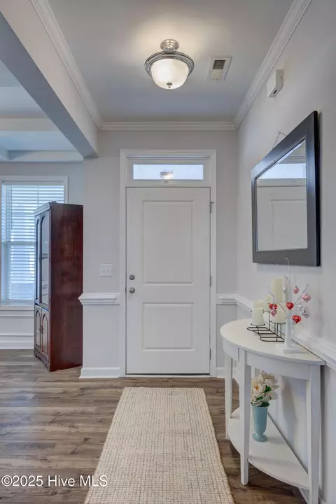 Entry Way - 103 Thrush Trl, Hampstead, NC 28443 photo 1 of 5