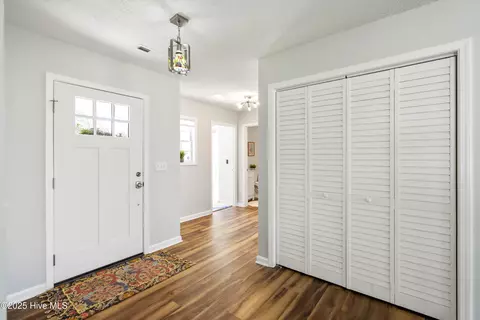 105 Bay Tree Cir, Hampstead, NC 28443 photo 8