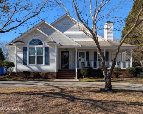 3111 Cleere Ct, Greenville, NC 27858