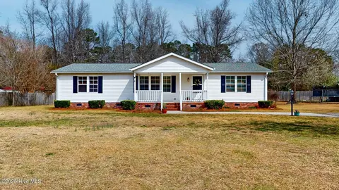132 Woodhaven Dr, Rocky Point, NC 28457
