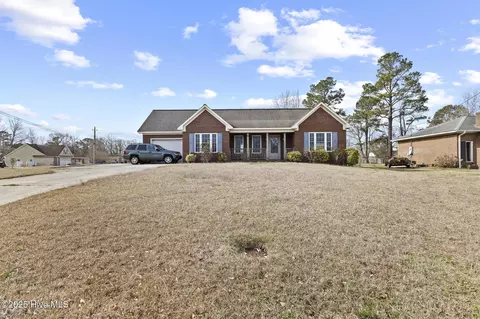 112 Wilda Dr, Jacksonville, NC 28546