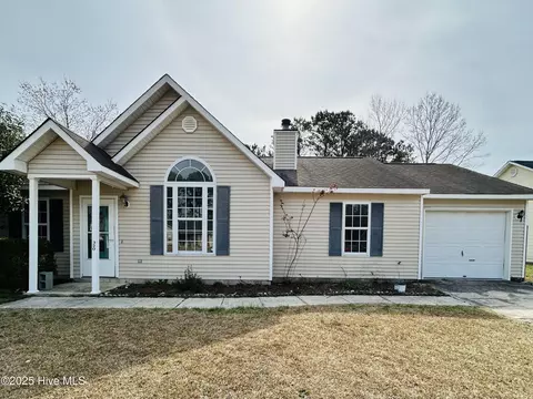 320 Running Rd, Jacksonville, NC 28546