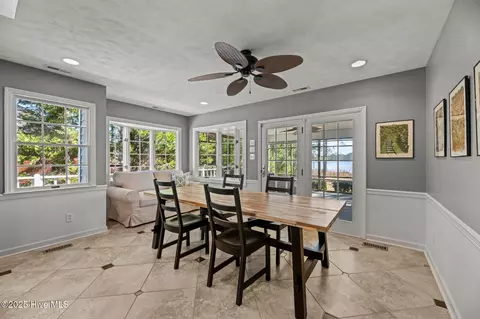 38 Shore Dr E, Oriental, NC 28571 photo 15